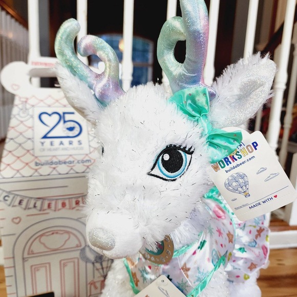 Build a Bear Merry Mission Glacial Glisten Reindeer Christmas & Rare Teal Skates - Picture 3 of 12